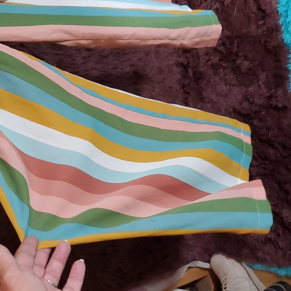 C Label Multicolored Stripe Cropped Romper - Picture 2 of 4